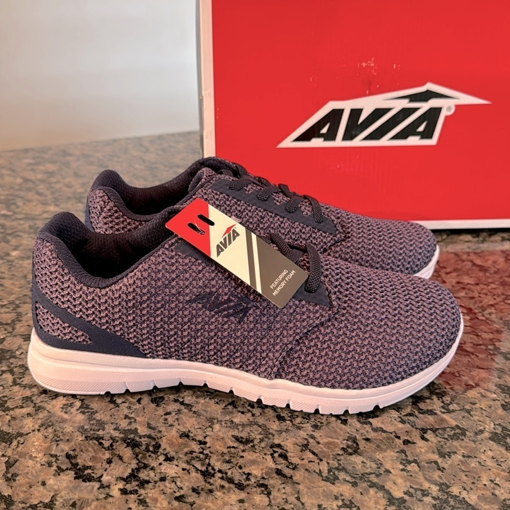 Avia Solstice women’s sneakers NIB 7.5